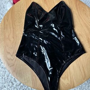 Vinyl Boned Bodysuit Leg Avenue Size S Black